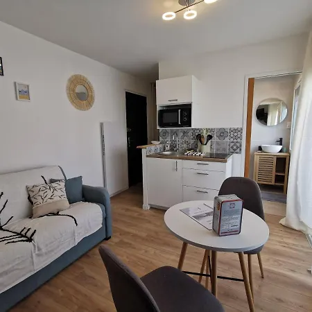 Le Kosy, Studio Sur Le Port, 100m De La Plage شقة